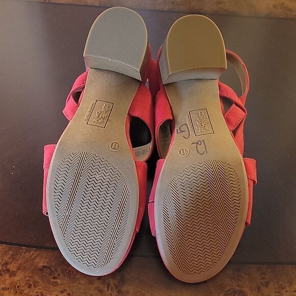 BRAND NEW DEXFLEX COMFORT CHUNKY HEEL SANDAL - Picture 10 of 12